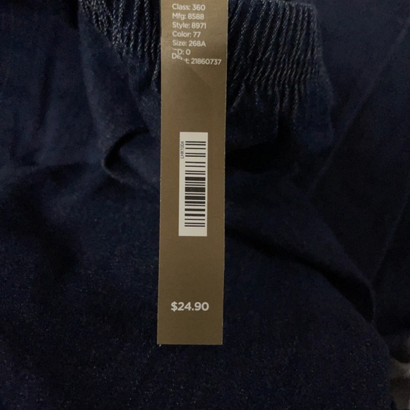 NWT Ladies Jeggings (Jeans/Leggings) AVENUE, Size 26/28 Never Worn Perfect - Picture 3 of 7